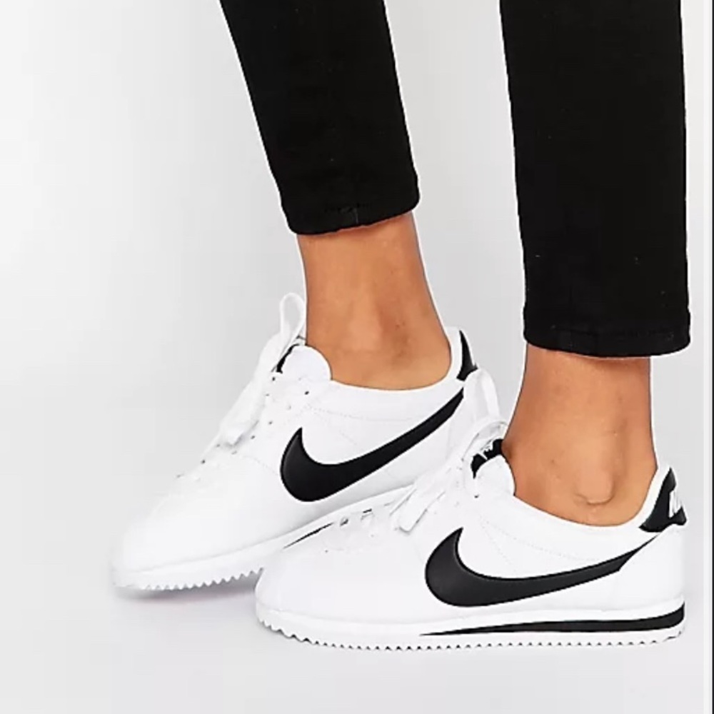 Nike Cortez Leather White Black Women 9.5 New In Box